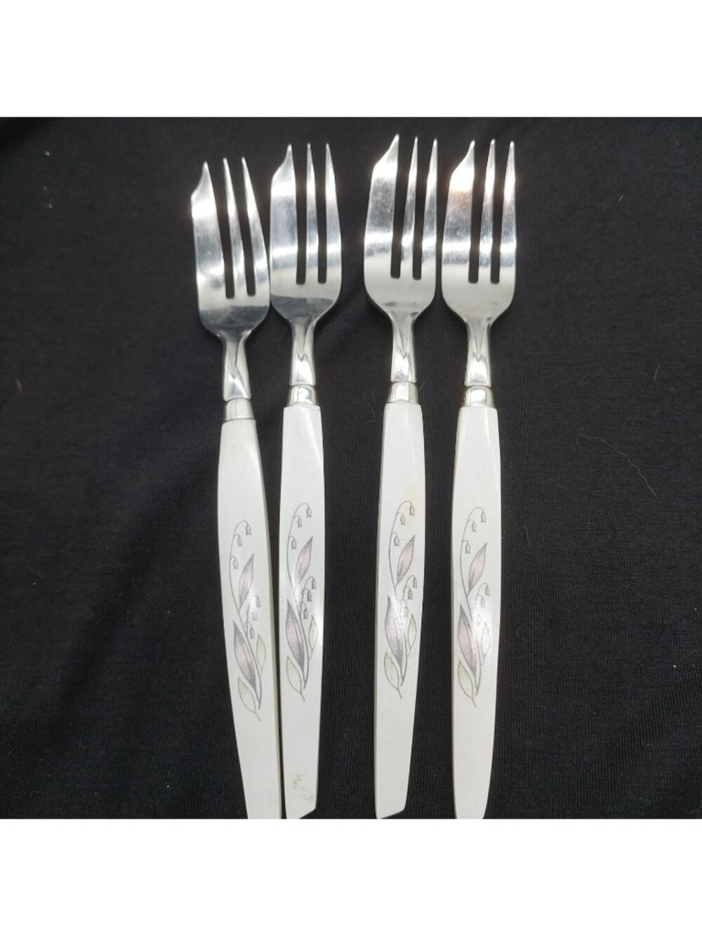 Kaysons Golden Rhapsody Dessert Forks Lot Of 4